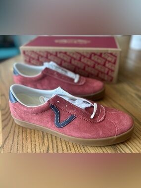 Men’s Vans Sport Low Gum Red Ochre Suede, multiple sizes